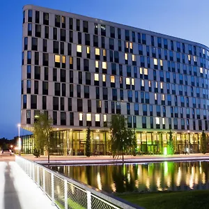 Otel Courtyard By Marriott Prater/messe, Viyana