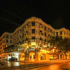 احجز هنا